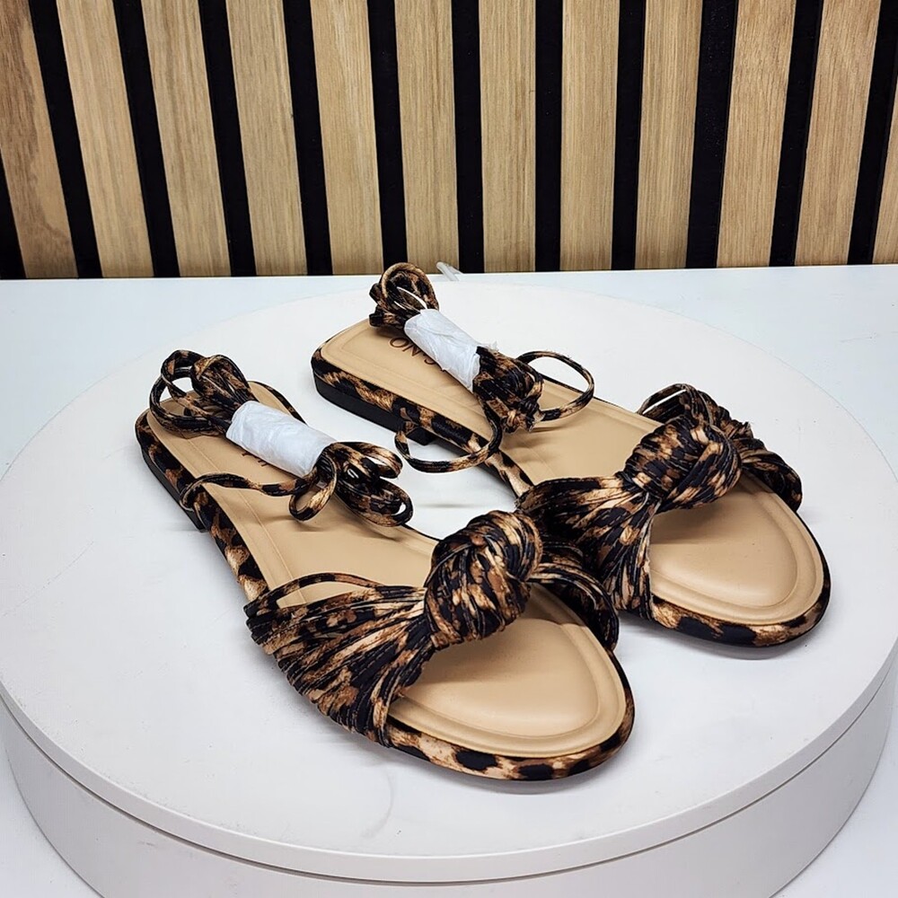 NEW - On 34th Jenniee Women’s Leopard Print Lace Up Flat Sandals Size 7.5 M